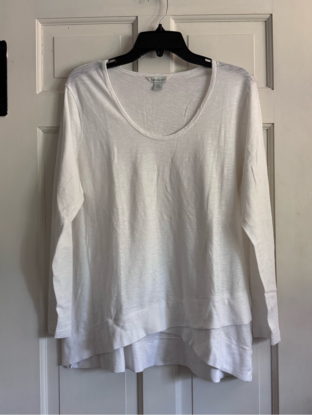 Sundance Lightweight White Scoop Neck Top - Women